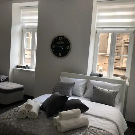 Antwerp Appartments דירה *